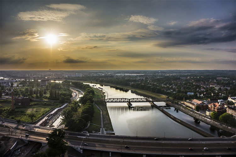 Le fleuve d'Oder traversant Wroclaw
